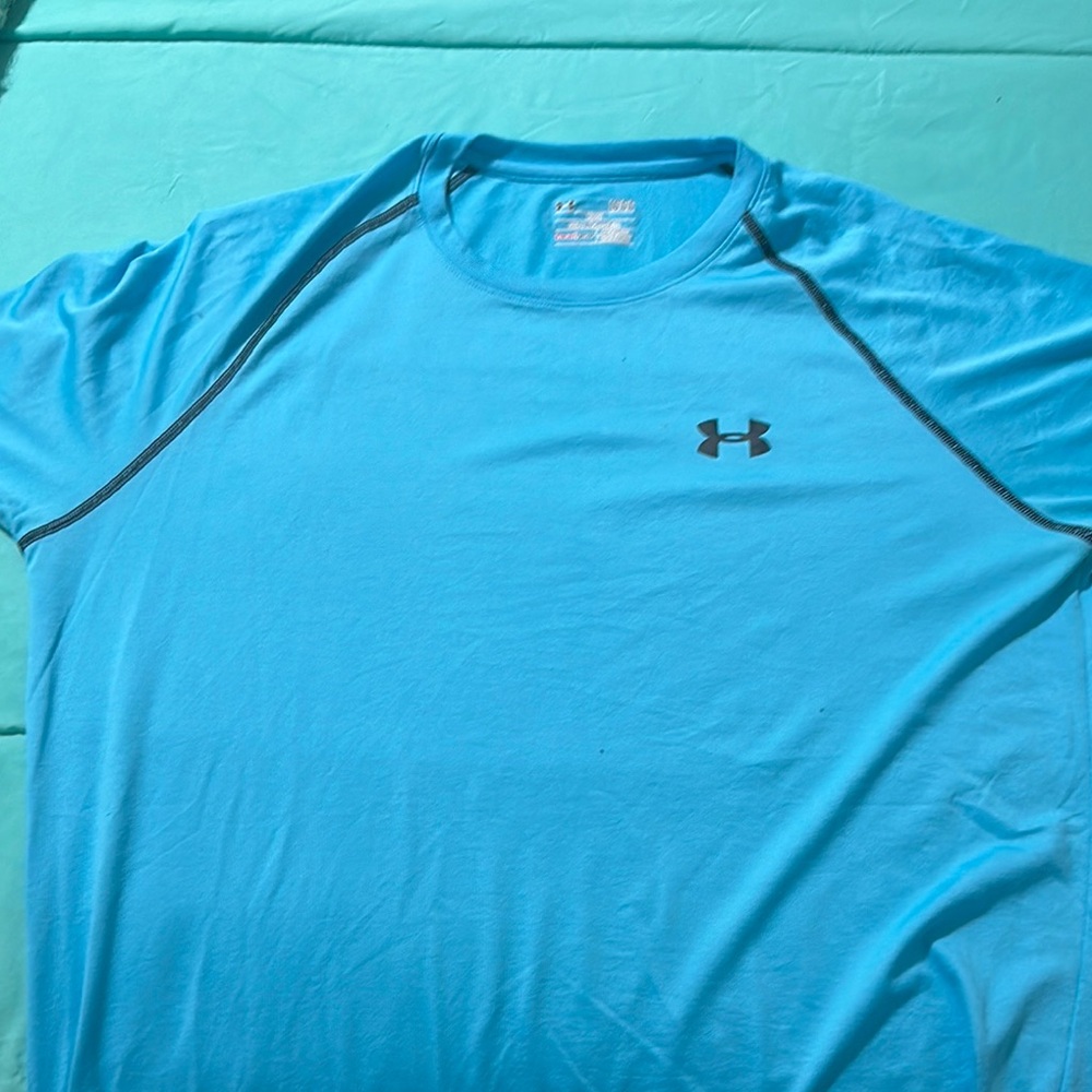 Under Armour Blue Short Sleeve Tee Moisture-Wicking